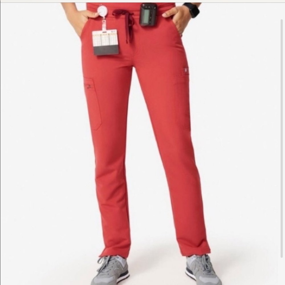 Figs Yola scrub pants in clay.